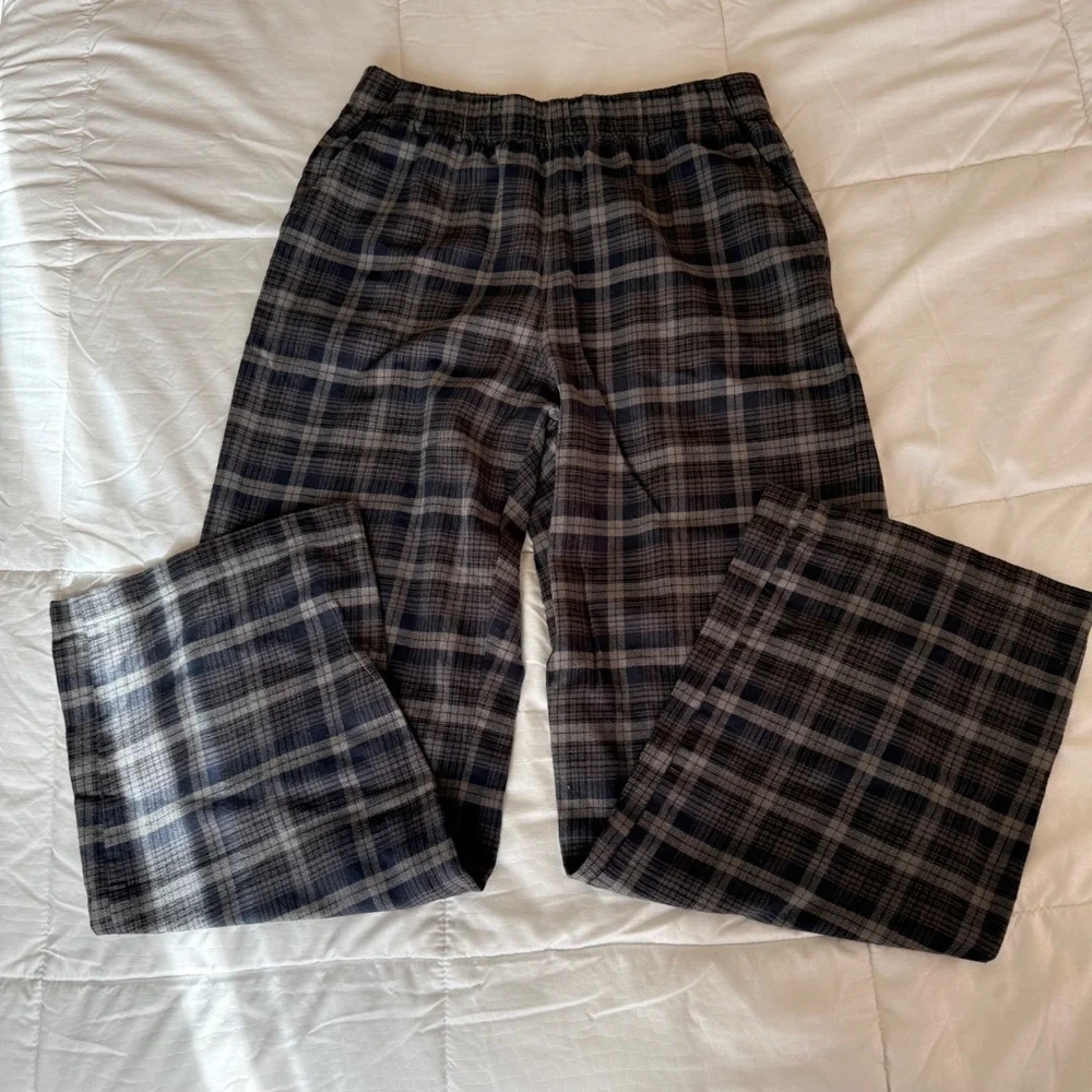 Uniqlo Flannel Pants - Picture 2 of 6